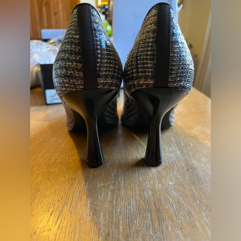 Nine West size 9M 2 1/2 inch heel. Clear sequins. Medium Grey - Picture 4 of 6